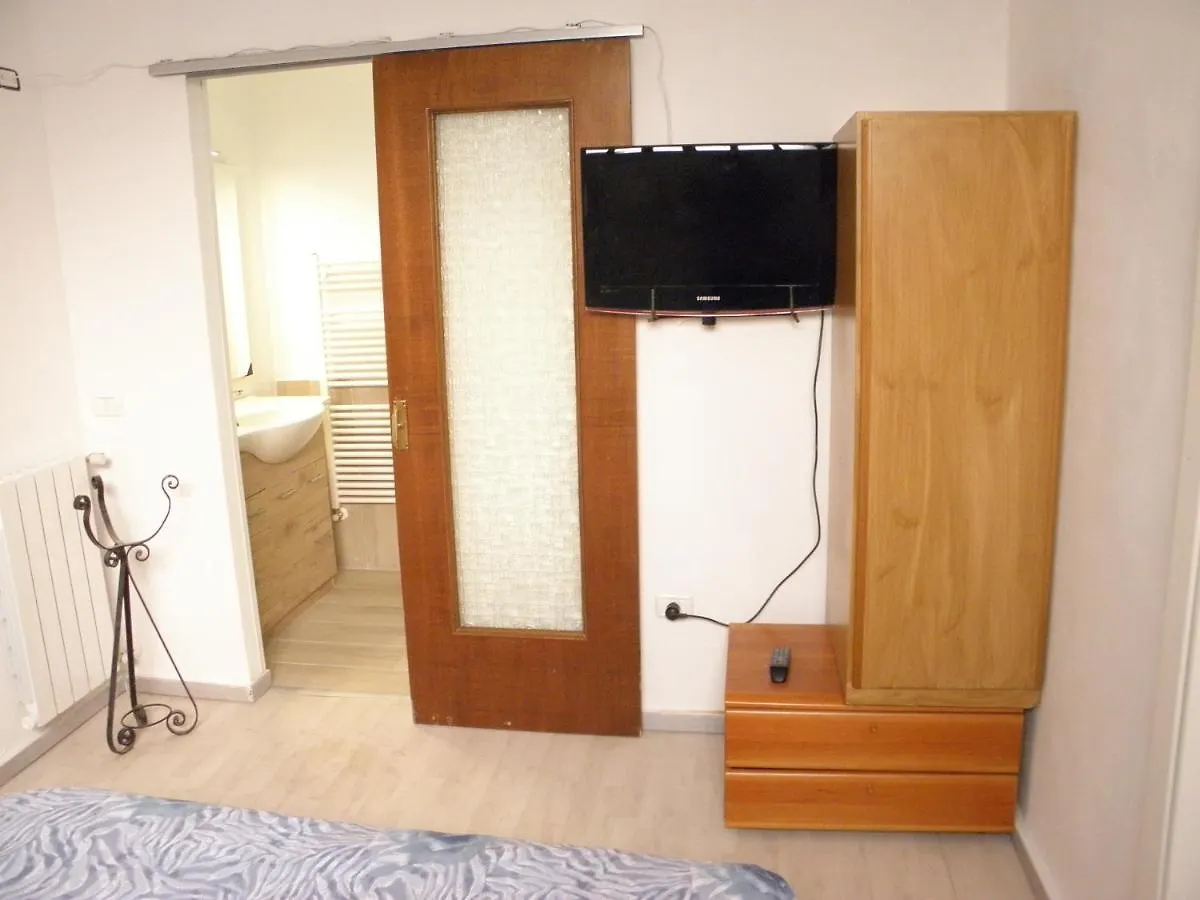 Da Marino - Bed & Breakfast Sant'Omobono Terme Italy