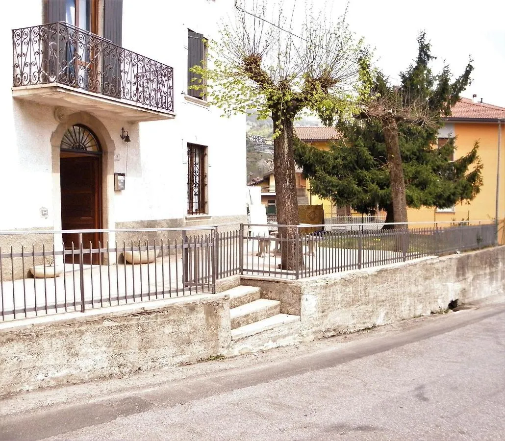Sant'Omobono Imagna Da Marino - Bed & Breakfast 0*, Sant'Omobono Imagna איטליה